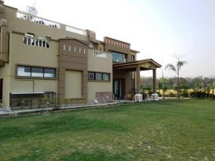 Corbett Tusker Trail